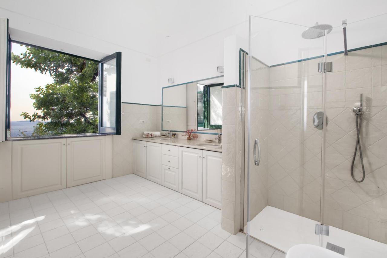 Amore Rentals - Villa Lo Scoglio Positano Zewnętrze zdjęcie